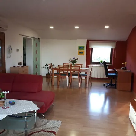 Aleks Apartment
